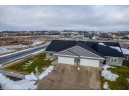 573 Stonewood Ct, Evansville, WI 53536