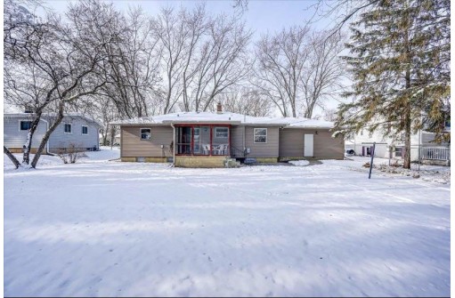 417 Anderson St, DeForest, WI 53532