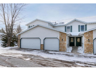 1337 Glacier Hill Dr 2 Madison, WI 53704