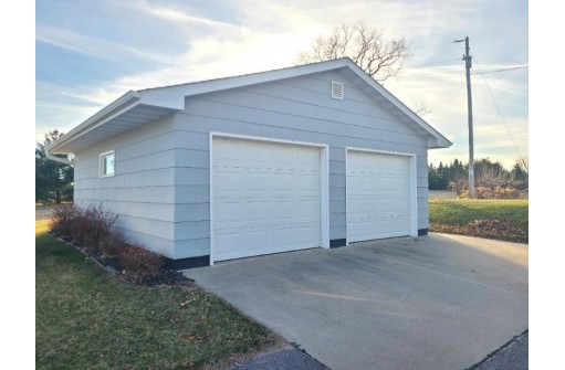 S2615 Simpson Rd, Reedsburg, WI 53959