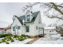 817 Broadway St, Baraboo, WI 53913