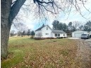 W2923 Green Isle Dr, Fort Atkinson, WI 53538