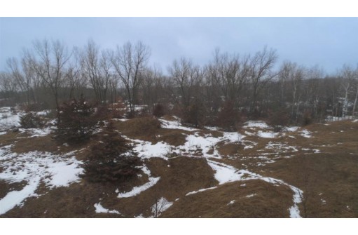 80 AC Fish Ave, Oxford, WI 53952