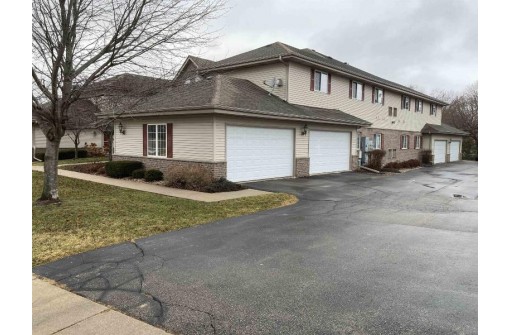 1010 Parkview Dr 6, Milton, WI 53563