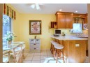 12 Bayberry Tr, Madison, WI 53717