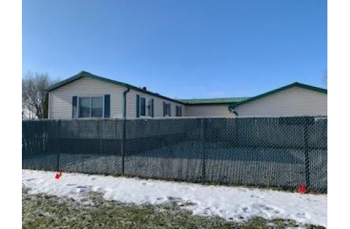 105 Rosemary St, Wauzeka, WI 53826