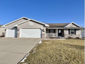 3831 Canvasback Dr