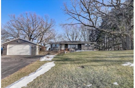 4021 Lally Rd, Oregon, WI 53575