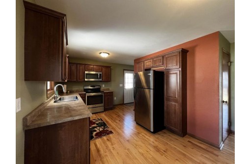 16 S Fremont St, Janesville, WI 53545