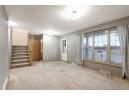 3702 Stonebridge Dr, Madison, WI 53719