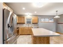 3702 Stonebridge Dr, Madison, WI 53719