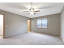 3702 Stonebridge Dr, Madison, WI 53719