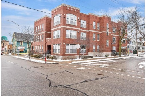 280 Division St 302, Madison, WI 53704