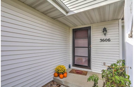 3606 Pine Grove Way, Madison, WI 53719