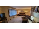 2822 S 98th St, West Allis, WI 53227