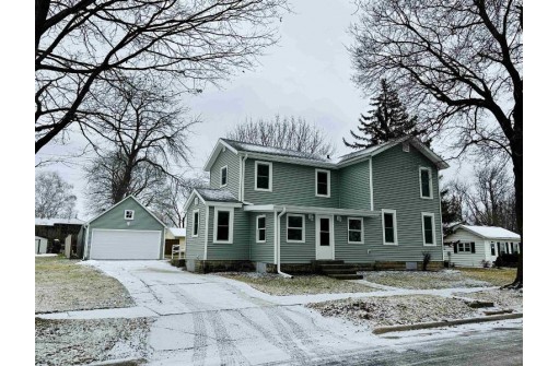 2334 16th Ave, Monroe, WI 53566