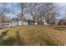 628 10th St, Baraboo, WI 53913