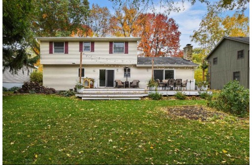 6606 Piping Rock Rd, Madison, WI 53711