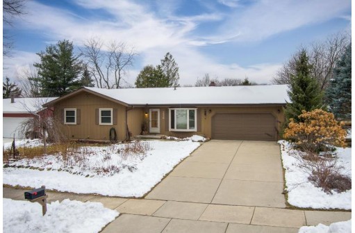 2330 Canterbury Rd, Madison, WI 53711