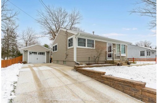 3705 Goodland Dr, Madison, WI 53704