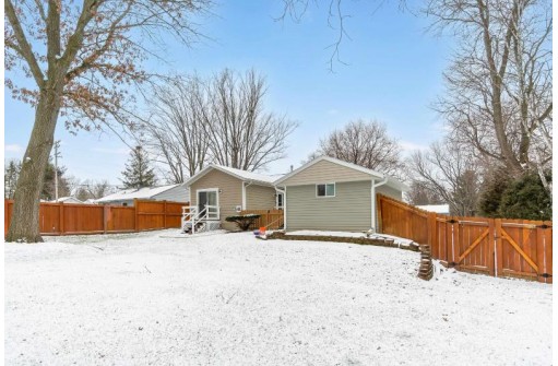 3705 Goodland Dr, Madison, WI 53704