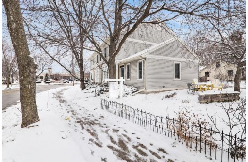 831 S Mills St, Madison, WI 53715