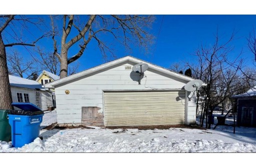 511 3rd Ave, Baraboo, WI 53913