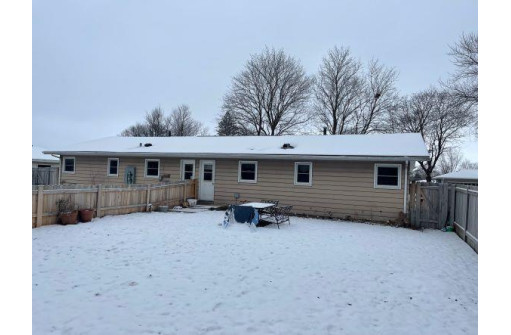 310 S Jefferson St, Verona, WI 53593