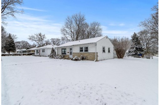 901 Fairmont Ave, Madison, WI 53714