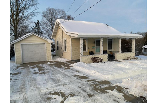 621 Washington St, Mineral Point, WI 53565