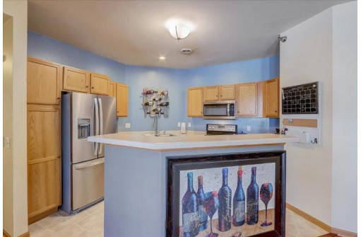 3027 Providence St 3, Sun Prairie, WI 53590