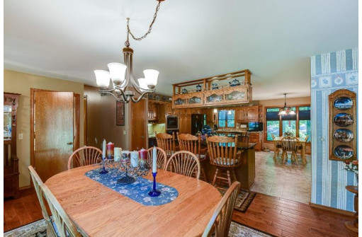 624 Orchard Ridge Rd, Dodgeville, WI 53533