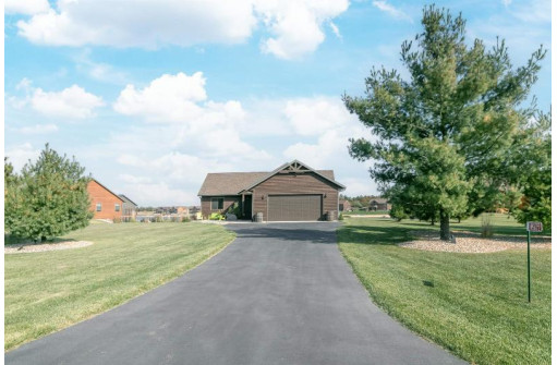 W5672 Island Lake Dr, New Lisbon, WI 53950