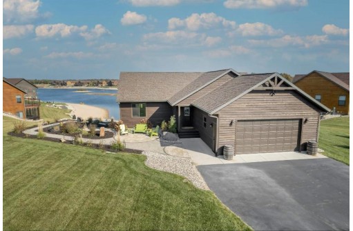 W5672 Island Lake Dr, New Lisbon, WI 53950