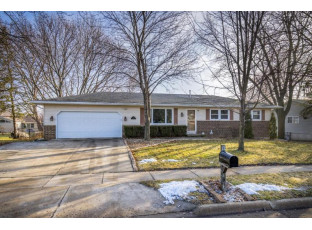 1729 N Van Buren St Stoughton, WI 53589