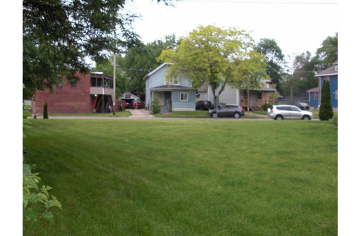 1158 Central Ave, Beloit, WI 53511-5407