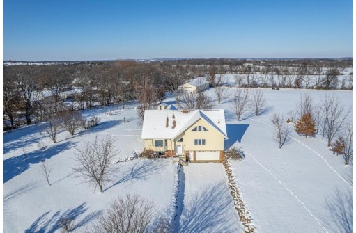 4614 County Road A, Oregon, WI 53575