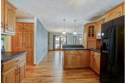 604 Sterling Cir, DeForest, WI 53532