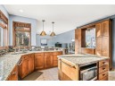 4363 Memorial Cir, Windsor, WI 53598