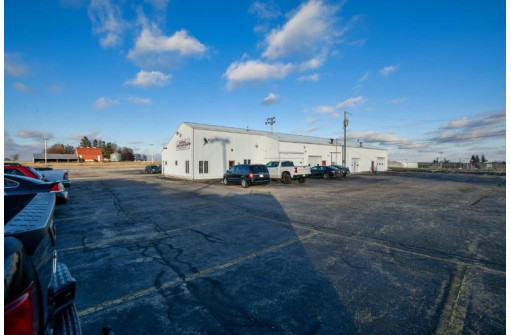 1911 Hwy 80, Hazel Green, WI 53811