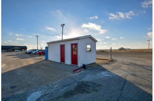 1911 Hwy 80, Hazel Green, WI 53811