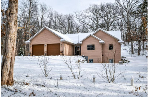 S7698 Grandview Ave, Merrimac, WI 53561