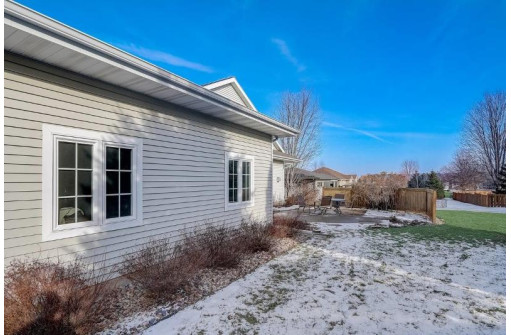 311 Dale Dr, Lodi, WI 53555