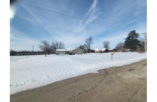 2944 S Paddock Rd, Beloit, WI 53511