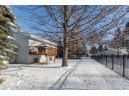 925 Schumann St, Sun Prairie, WI 53590