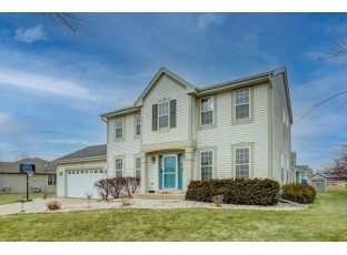 715 Bridlewood Ln Watertown, WI 53094-5915