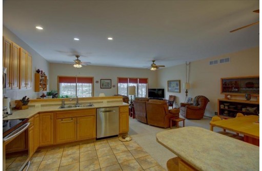 2722 Military Rd, Cross Plains, WI 53528