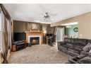 689 Stonehaven Dr, Sun Prairie, WI 53590