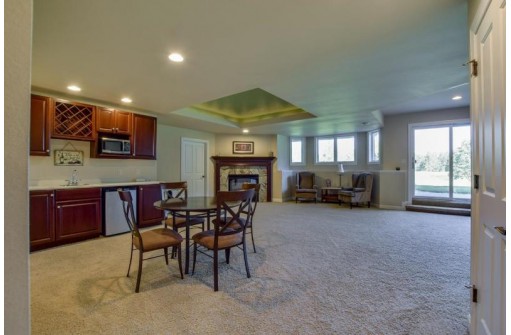 5708 Tuscany Ln, Waunakee, WI 53597