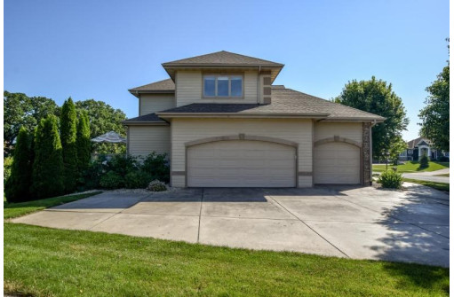 5708 Tuscany Ln, Waunakee, WI 53597